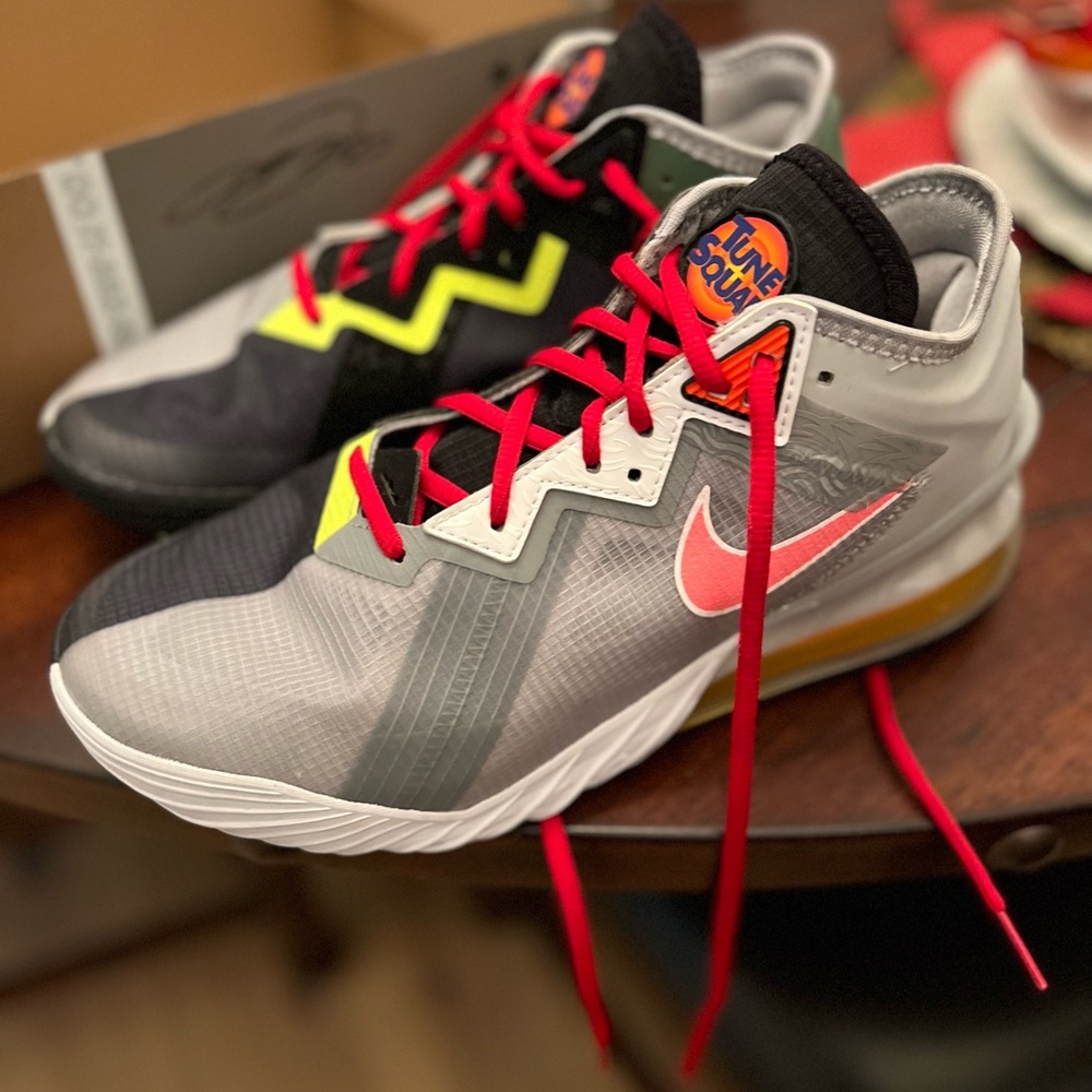 mens space jam shoes